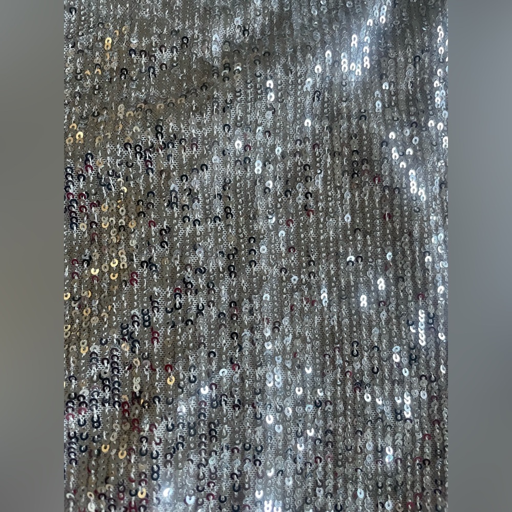 Eliza J Silver Sequin Cocktail Dress Long Sleeve V-Neck Size 4 - Picture 9 of 11